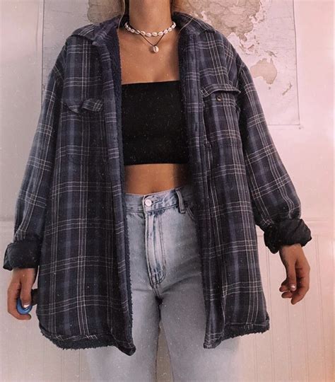 aesthetic vintage flannel outfit.